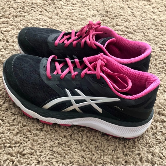 ASICS Women's 33-M Running Shoe - Picture 7 of 12